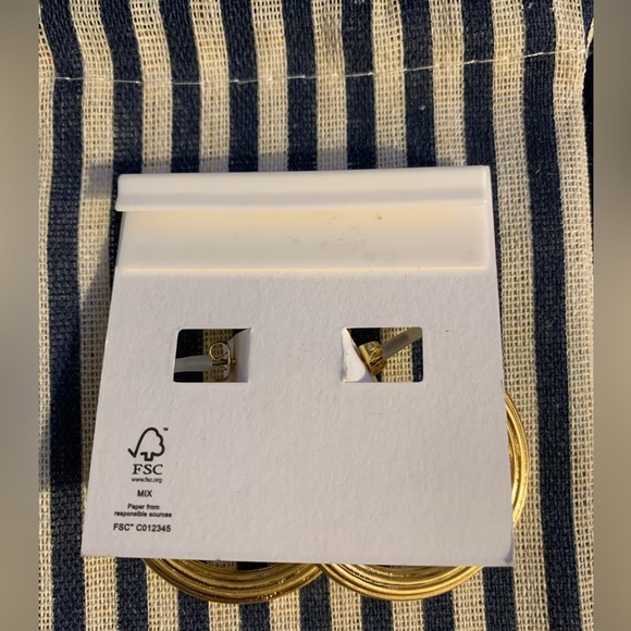 [NWT] Madewell gold Hoop Earrings - Picture 3 of 4